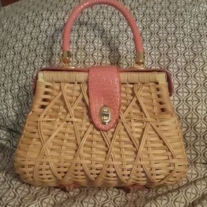 Retro style wicker purse